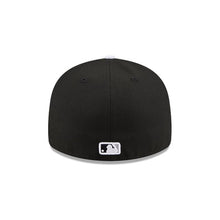 Load image into Gallery viewer, 59Fifty Chicago White Sox New Era Black 2T 2026 Spring Training Pre Curved Fitted Hat - Gray UV
