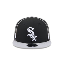 Load image into Gallery viewer, 9Fifty New Era Snapback Chicago White Sox Soutache  Black/Grey - Green UV
