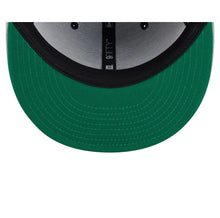 Load image into Gallery viewer, 9Fifty New Era Snapback Chicago White Sox Soutache  Black/Grey - Green UV
