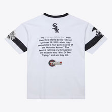 Load image into Gallery viewer, Men&#39;s Mitchell &amp; Ness Chicago White Sox Cooperstown Collection Team Origins T-Shirt - White
