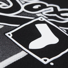 Load image into Gallery viewer, Men&#39;s Mitchell &amp; Ness Chicago White Sox 2005 World Series Champions T-Shirt - Black
