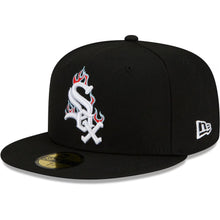 Load image into Gallery viewer, 59Fifty Chicago White Sox New Era Black 2005 World Series Team Fire - Icy UV

