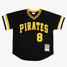 Load image into Gallery viewer, Mitchell &amp; Ness Men&#39;s Willie Stargell Black Pittsburgh Pirates 1982 Authentic Batting Practice Jersey
