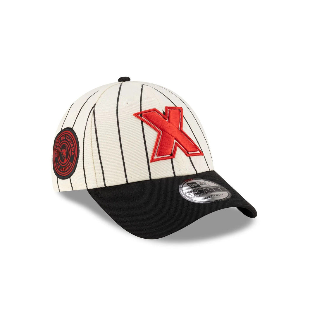Liga MX 9Forty Adjustable Snapback Club Tijuana 2T White/Navy - Black UV