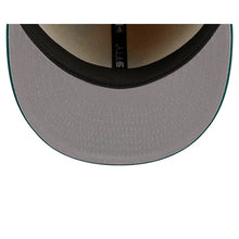 Load image into Gallery viewer, 59Fifty New York Yankees Elements 2-Tone Vegas Gold/Green - Gray UV
