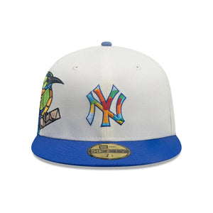 59Fifty New Era New York Yankees MLB City Element El Salvador White/Blue Fitted Hat - Green UV