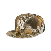 Load image into Gallery viewer, 59Fifty New Era New York Yankees Basic Realtree - Grey UV
