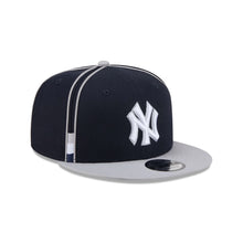 Load image into Gallery viewer, 9Fifty New Era Snapback New York Yankees Soutache  Navy/Grey - Green UV
