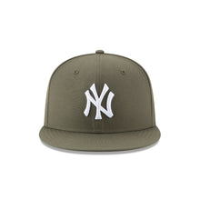 Load image into Gallery viewer, 59Fifty New York Yankees MLB Basic Olive - Grey UV
