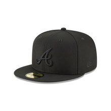 Load image into Gallery viewer, 59Fifty Atlanta Braves MLB Basic Black on Black - Grey UV
