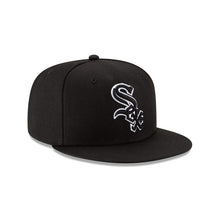 Load image into Gallery viewer, 59Fifty Chicago White Sox MLB Basic Black on Black w/Outline - Grey UV
