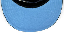 Load image into Gallery viewer, 59Fifty Chicago White Sox 2005 World Series Black - Icy Blue UV
