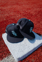 Load image into Gallery viewer, 59Fifty Chicago White Sox 1952 Navy - Grey UV
