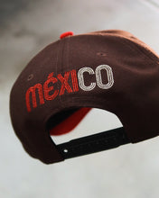 Load image into Gallery viewer, [MEXICAN COKE] 9FORTY A-FRAME CHICAGO BURNT WOOD/BLACK SUEDE - RED UV
