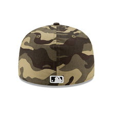 Load image into Gallery viewer, 59Fifty New York Yankees 2021 Armed Forces Day Camo - Black UV
