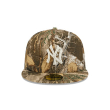Load image into Gallery viewer, 59Fifty New Era New York Yankees Basic Realtree - Grey UV
