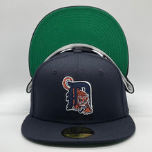 Load image into Gallery viewer, 59Fifty DET Walking Tiger Navy/Green UV
