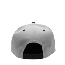 Load image into Gallery viewer, 9Fifty Pittsburgh Pirates Retro Title 2-Tone Snapback  White/Black - Grey UV
