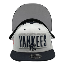 Load image into Gallery viewer, 9Fifty New York Yankees Retro Title 2-Tone Snapback  White/Navy - Grey UV

