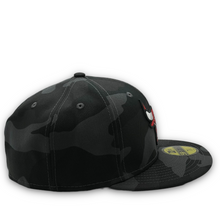 Load image into Gallery viewer, 59Fifty Chicago Bulls Black Camo Collection Black - Red UV
