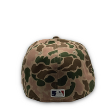 Load image into Gallery viewer, 59Fifty Chicago White Sox &quot;Duck Camo&quot; 2005 World Series - Orange UV
