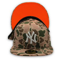 Load image into Gallery viewer, 59Fifty New York Yankees &quot;Duck Camo&quot; 1996 World Series - Orange UV

