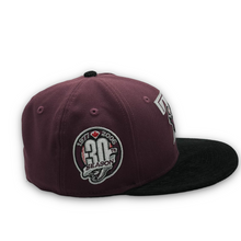 Load image into Gallery viewer, 59Fifty Toronto Blue Jays 30th Season 2-Tone Maroon/Black Corduroy - Green UV
