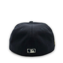 Load image into Gallery viewer, 59Fifty Seattle Mariners 30th Anniversary &quot;Botanical&quot; by New Era Navy - Green UV
