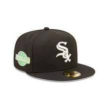 Load image into Gallery viewer, 59Fifty Chicago White Sox &quot;Citrus Pop&quot; 2005 World Series Black -Lime Green UV
