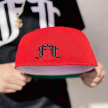 Load image into Gallery viewer, 59Fifty Fitted Fanatic x Burdeens City Pride Pack - Bulls - Green UV

