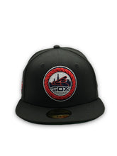 Load image into Gallery viewer, 59Fifty Chicago White Sox Comiskey Park Black Crown Collection - Green UV

