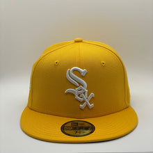 Load image into Gallery viewer, 59Fifty Chicago White Sox 2005 World Series Yellow - Green UV
