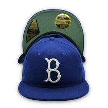 Load image into Gallery viewer, 59Fifty Brooklyn Dodgers Retro Crown Classic by New Era Royal - Dark Green UV
