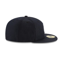 Load image into Gallery viewer, New York Yankees Authentic Collection 59fifty Fitted On-Field - Black UV
