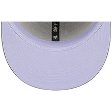 Load image into Gallery viewer, 59Fifty Chicago White Sox Pop Sweat 2005 World Series Black - Lavender UV
